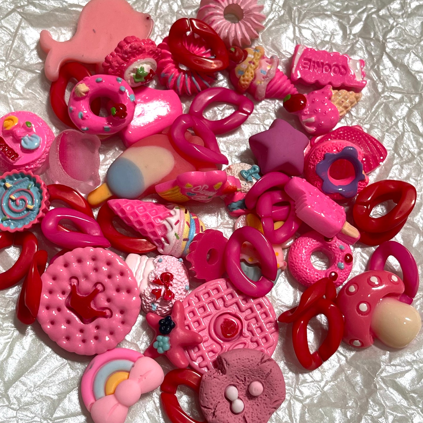 【CraftBeast handmade】Phone case DIY kit - Step2: CHARMS