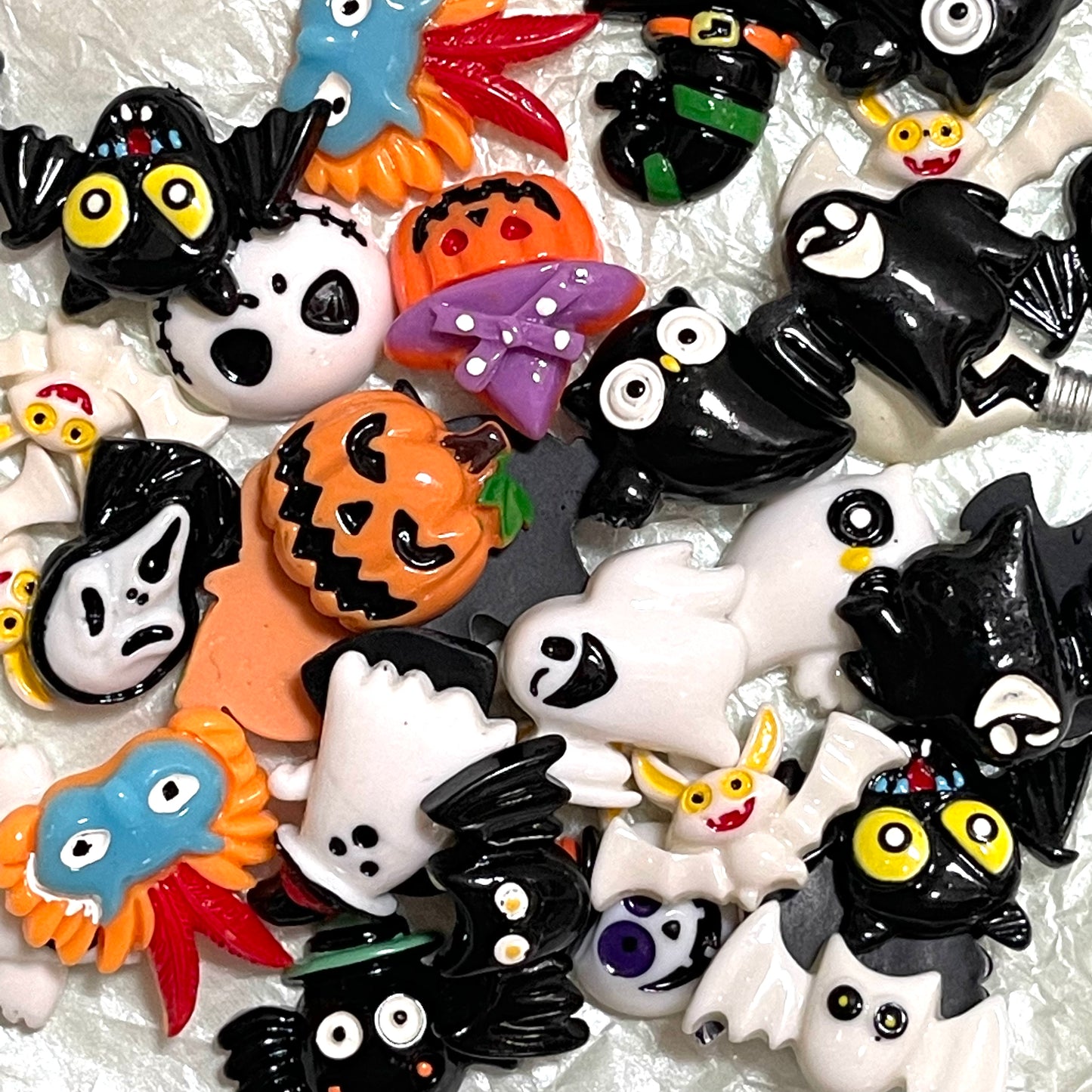 【CraftBeast handmade】Phone case DIY kit - Step2: CHARMS